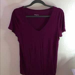 𝙼𝚎𝚛𝚘𝚗𝚊 𝚅-𝚗𝚎𝚌𝚔 𝚌𝚞𝚝𝚎 𝚝𝚘𝚙